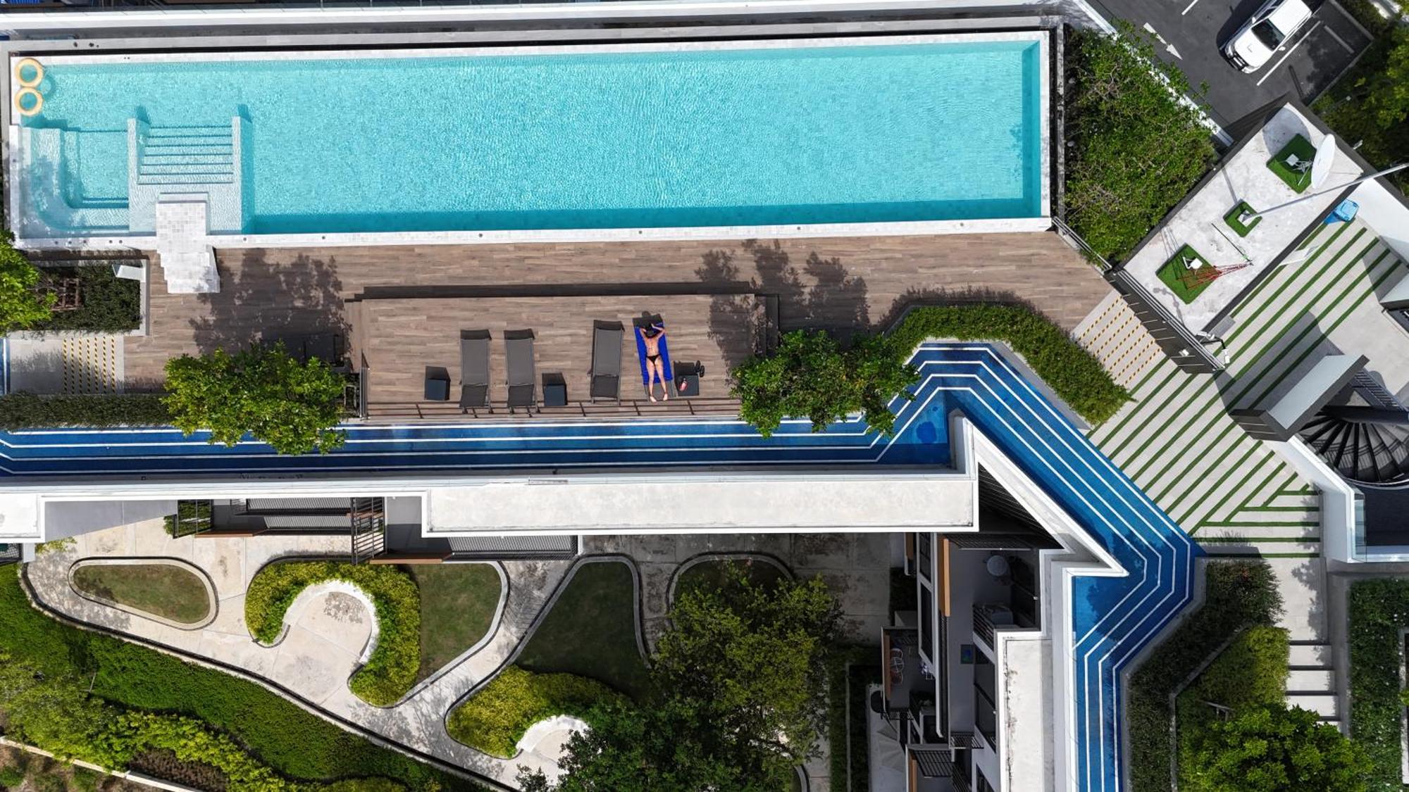 Sky Park Laguna 1Bdr Lake View Таланг Екстериор снимка